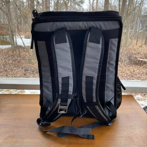 Timbuk2 Muttmover Travel Dog Carrier Backpack Vented Gray Hiking - Picture 3 of 9